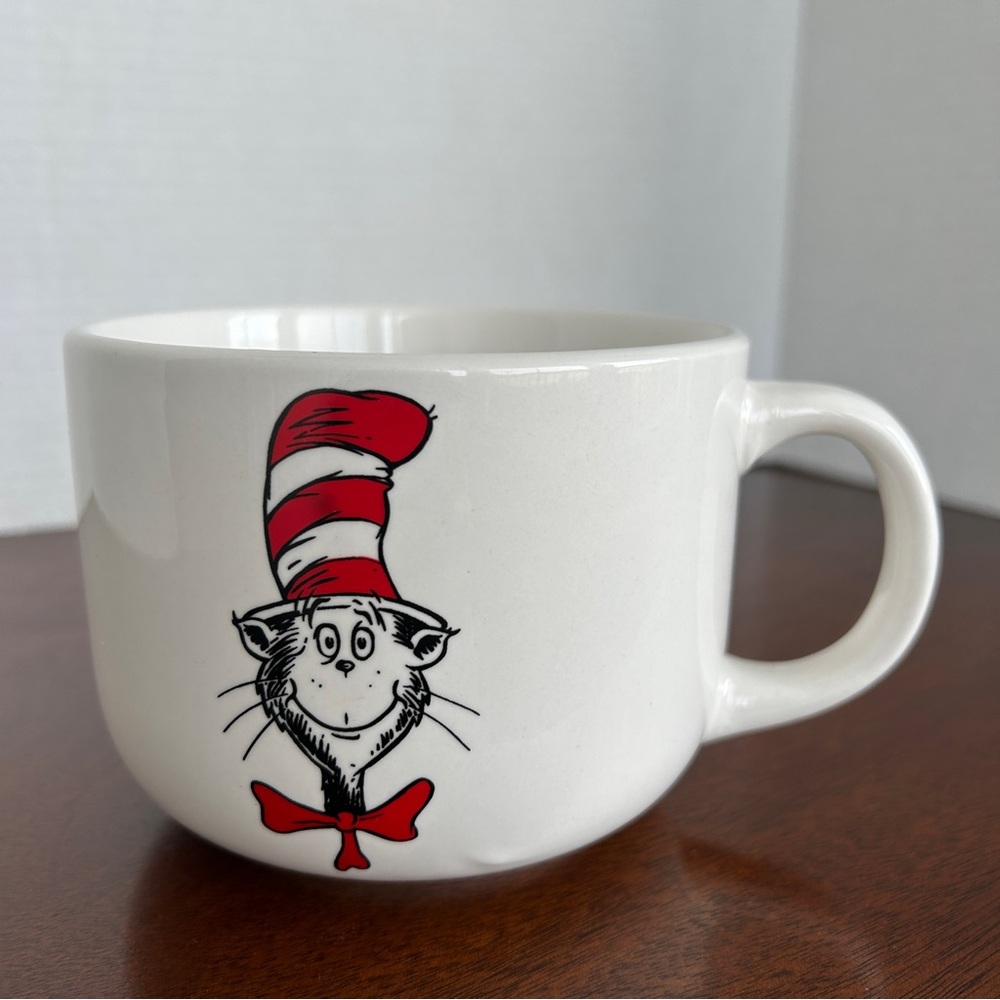 DR. SEUSS CAT IN THE HAT Oversized Ceramic Mug